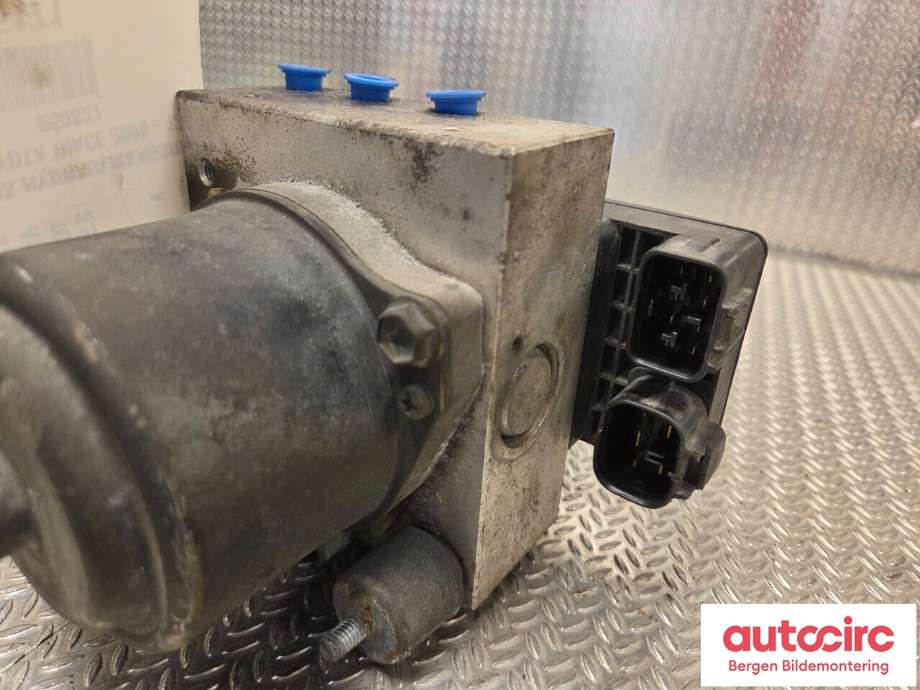 ABS sentral til Toyota Hiace 2007-2012 (Fase 3)  (TOYOTA|4405026040|)