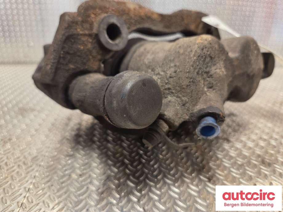 Bremsecaliper venstre foran til Mercedes Sprinter 2006-2013 (Fase 1) (906) (906) (MERCEDES|A 004 420 55 83|)