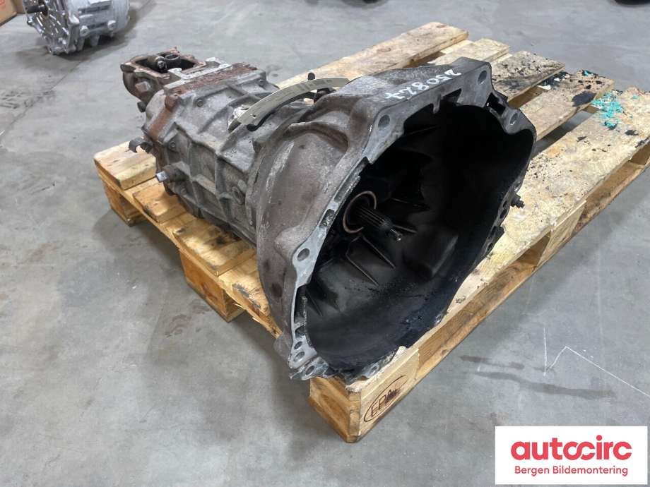 Girkasse manuell 6-trinn til Toyota Hiace 2007-2012 (Fase 3)  (TOYOTA|3303026A52|3303026A50|)