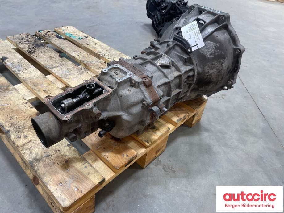 Girkasse manuell 6-trinn til Toyota Hiace 2007-2012 (Fase 3)  (TOYOTA|3303026A52|3303026A50|)