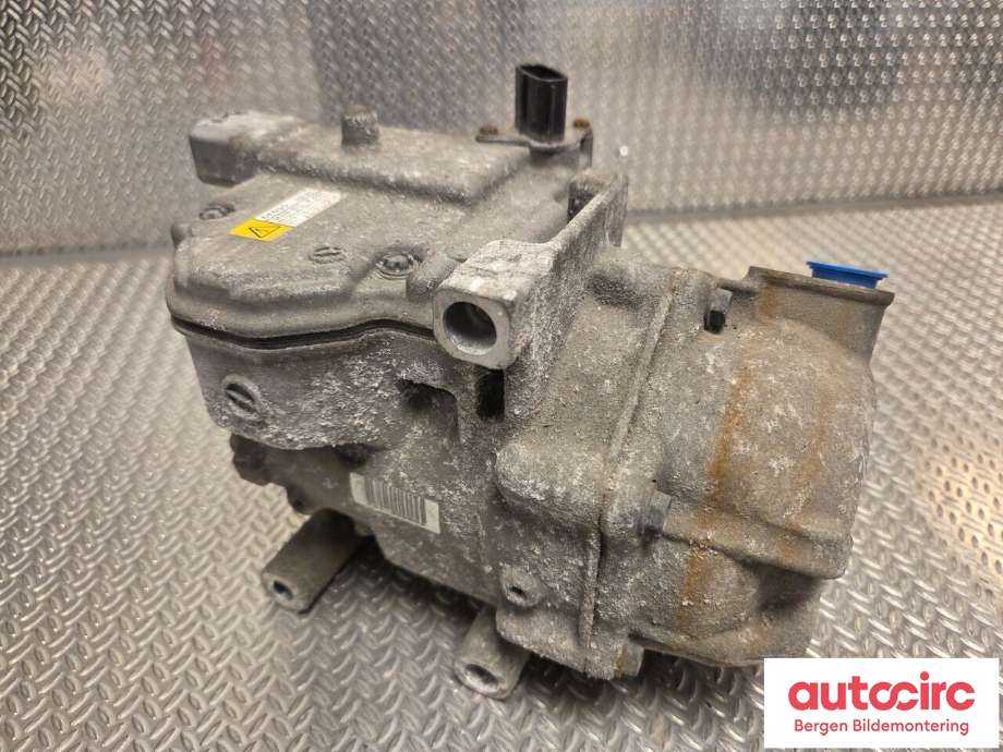 Aircondition kompressor til Toyota Yaris 2012-2014 (Type III, Fase 1) (TOYOTA|8837052010|8837052012|0422000513)