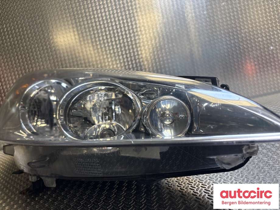 Frontlykt høyre halogen til Peugeot 308 2007-2011 (Type I, Fase 1)  (PEUGEOT|6206 F5|)
