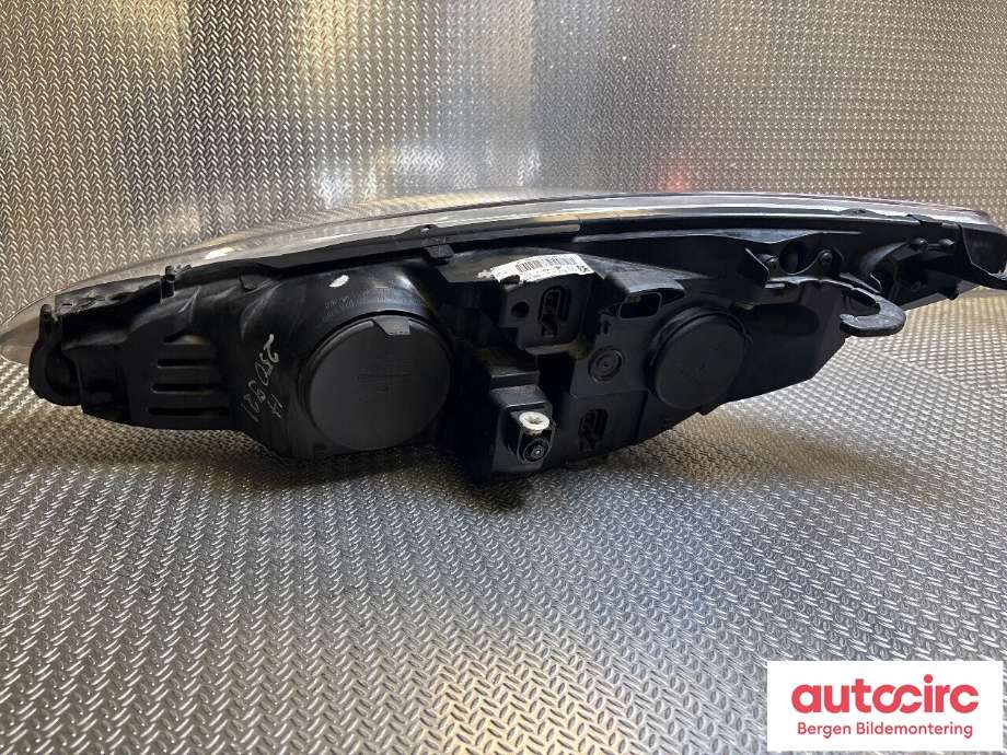 Frontlykt høyre halogen til Peugeot 308 2007-2011 (Type I, Fase 1)  (PEUGEOT|6206 F5|)