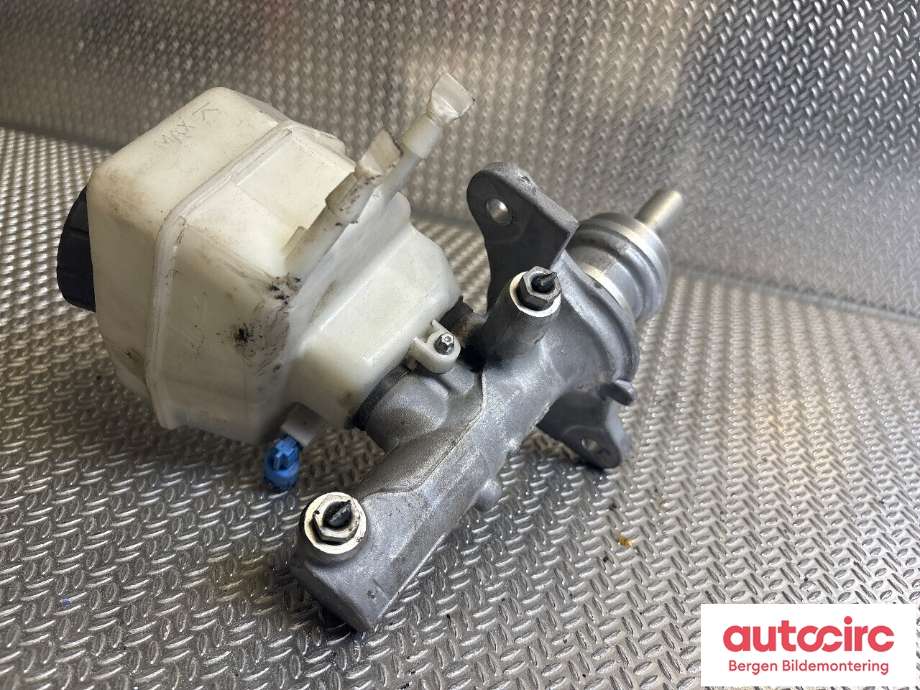 Bremsepumpe hoved til Mercedes Sprinter 2013-2018 (Fase 2) (906) (906) (MERCEDES|A 910 431 12 00|A 002 431 52 02|A 906 431 01 01)