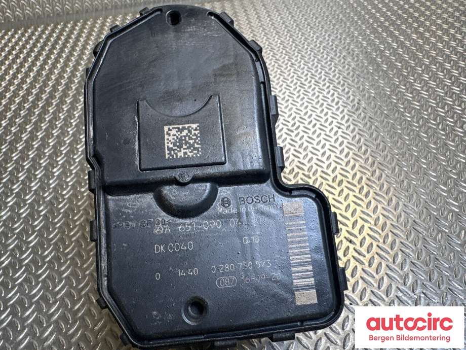 Spjeldhus til Mercedes Sprinter 2013-2018 (Fase 2) (906) (906) (MERCEDES|A 651 090 04 70|A 651 090 03 70|)