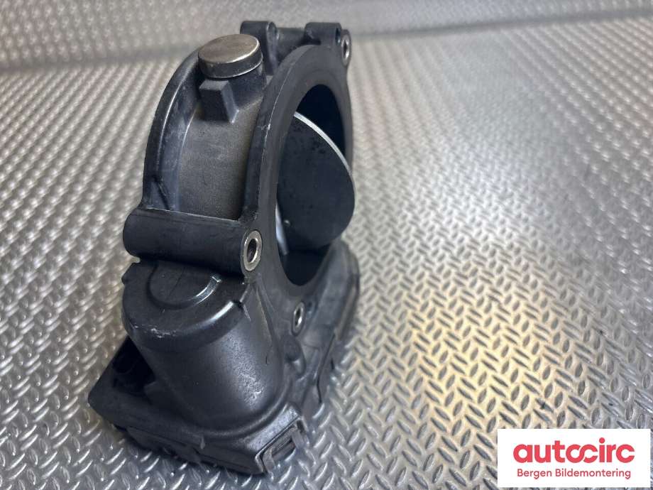 Spjeldhus til Mercedes Sprinter 2013-2018 (Fase 2) (906) (906) (MERCEDES|A 651 090 04 70|A 651 090 03 70|)