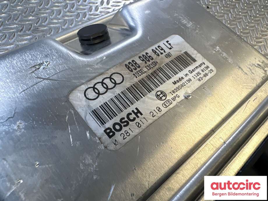 Styreenhet motor til Audi A4 2001-2004 (Type II) (B6) (B6) (AUDI|038 906 019 LF|)