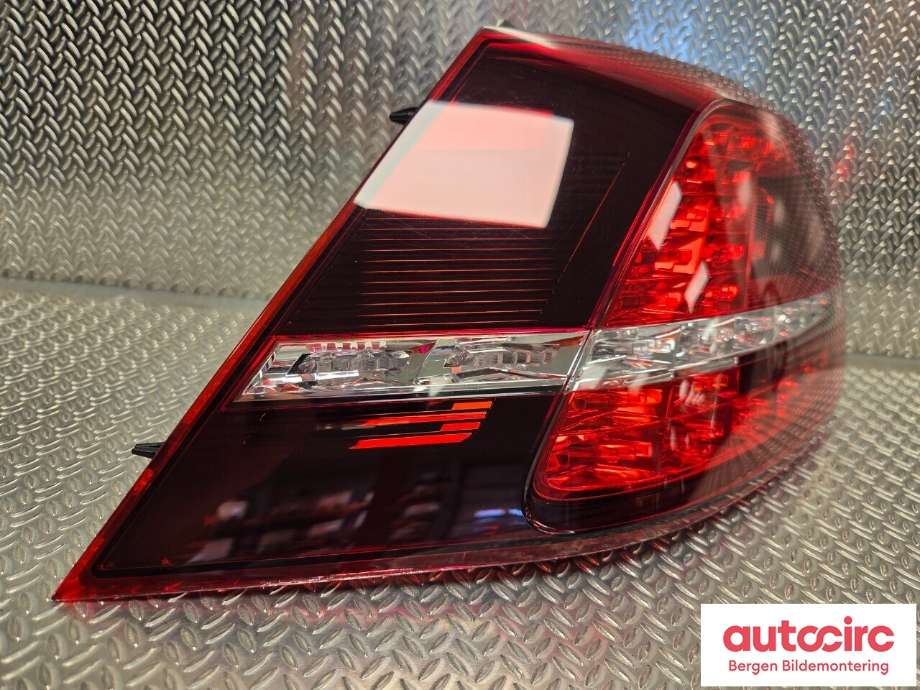Baklykt venstre til VW e-Golf 2014-2017 (Fase 1)  (VOLKSWAGEN|5G0 945 207|)