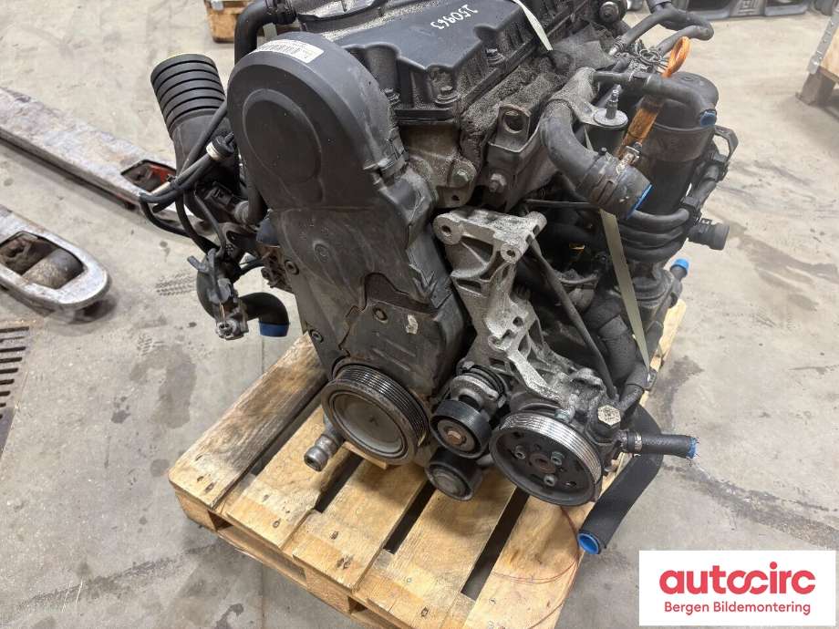 Motor diesel til Audi A4 2001-2004 (Type II) (B6) (B6) (AUDI|038 100 104 RX|038 100 041 NX|AVB)