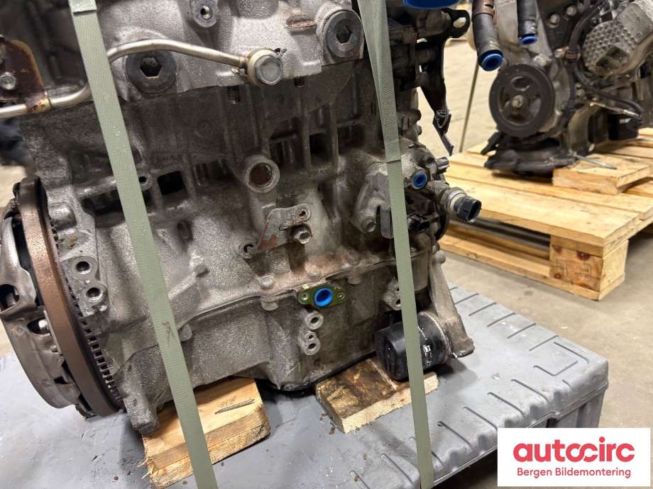 Motor bensin til Toyota Auris 2015-2019 (Type II, Fase 2) (TOYOTA|1900047460|8NRFTS|)