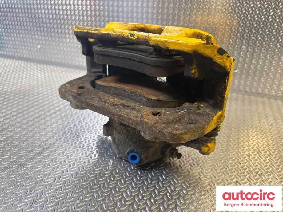 Bremsecaliper høyre foran til Mercedes C-Klasse 2007-2011 (Fase 1) (W204) (W204) (MERCEDES|A 204 421 22 81|)