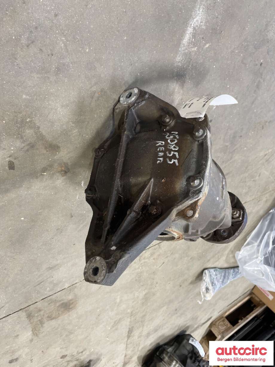 Kardang klokke bak til Mercedes GLK 2008-2015 (X204) (X204) (MERCEDES|A 204 350 06 14|A 204 350 06 14 80|)