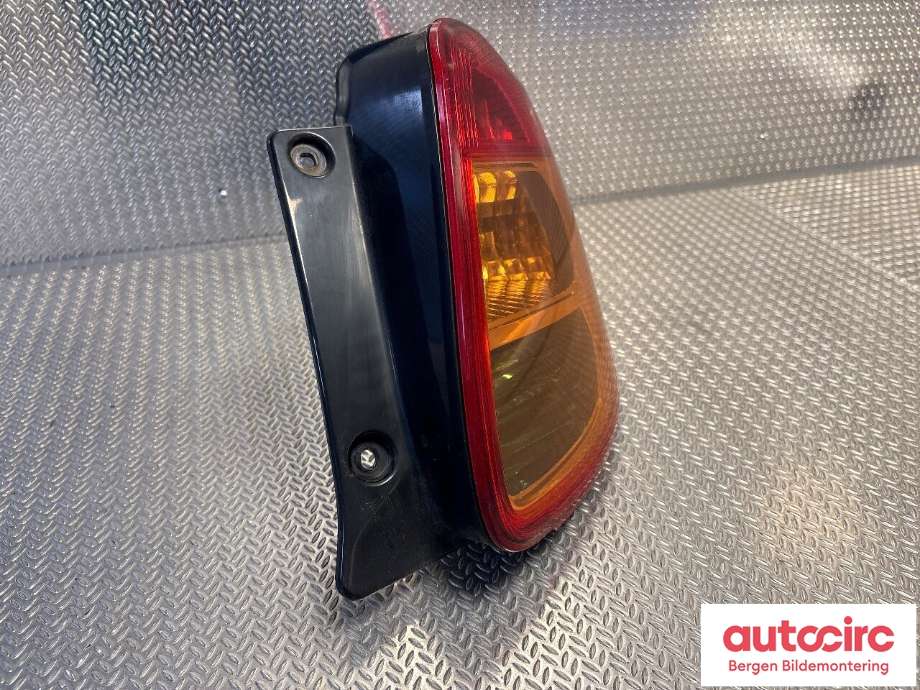 Baklykt høyre til Suzuki SX4 2006-2009 (Type I, Fase 1)  (SUZUKI|35650-79J00-000|35650-79J00|)