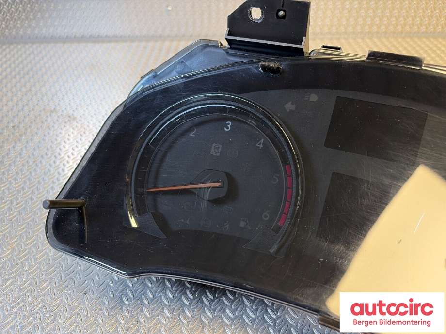 Speedometer til Toyota Avensis 2009-2015 (Type III, Fase 1)  (TOYOTA|8380005M00|)