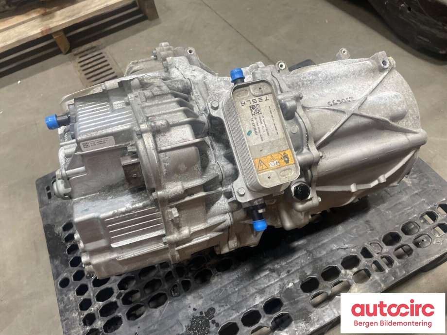 Motor elbil foran til Tesla Model X 2016-->>  (TESLA|1035000-01-J|)