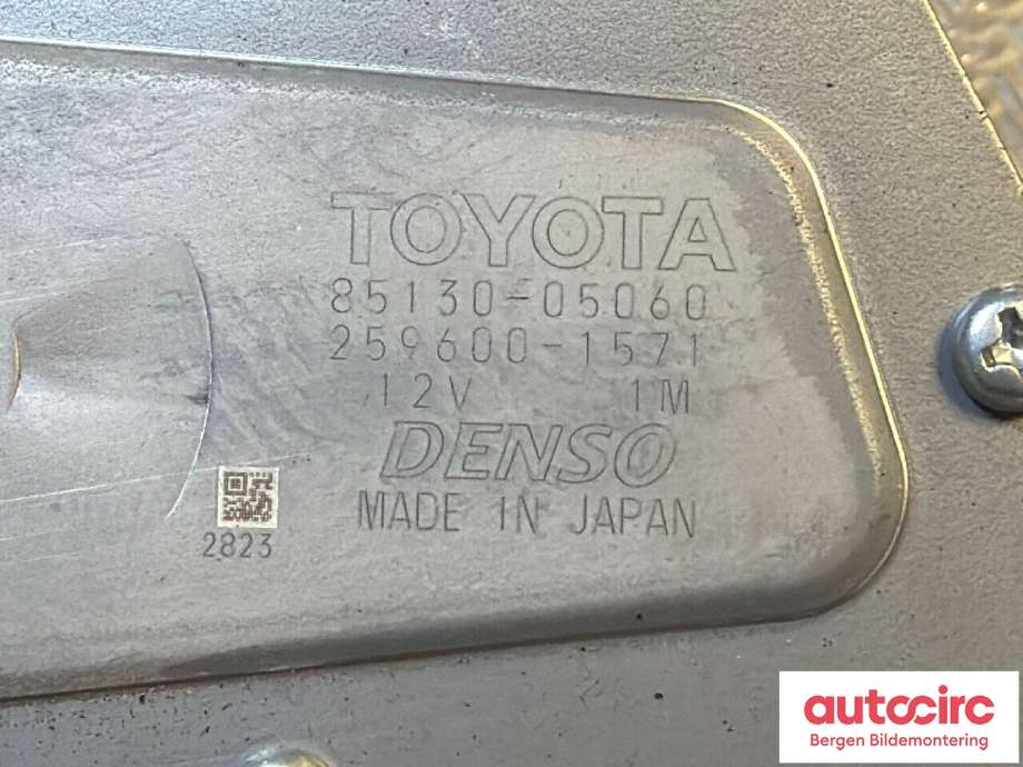 Viskermotor bakrute til Toyota Avensis 2009-2015 (Type III, Fase 1)  (TOYOTA|8513005060|)