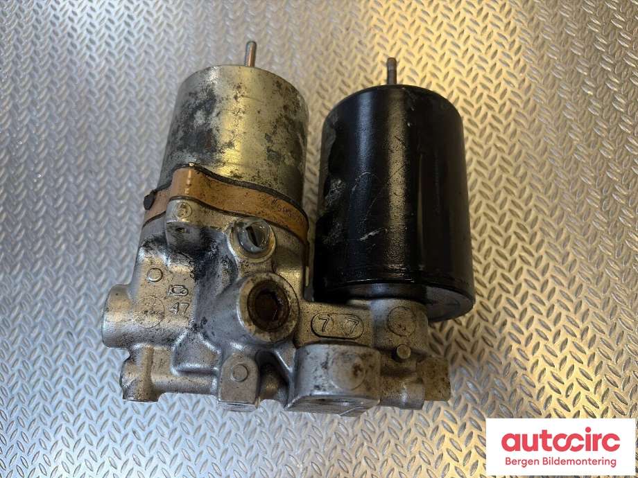 Bremsekraft-regulator bak til Toyota Yaris 2012-2014 (Type III, Fase 1)  (TOYOTA|4707012020|)