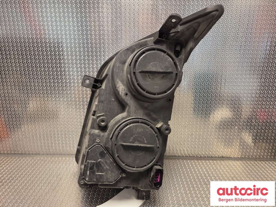 Frontlykt høyre halogen til VW Crafter 2006-2011 (Type I, Fase 1)  (VOLKSWAGEN|2E1 941 016|)