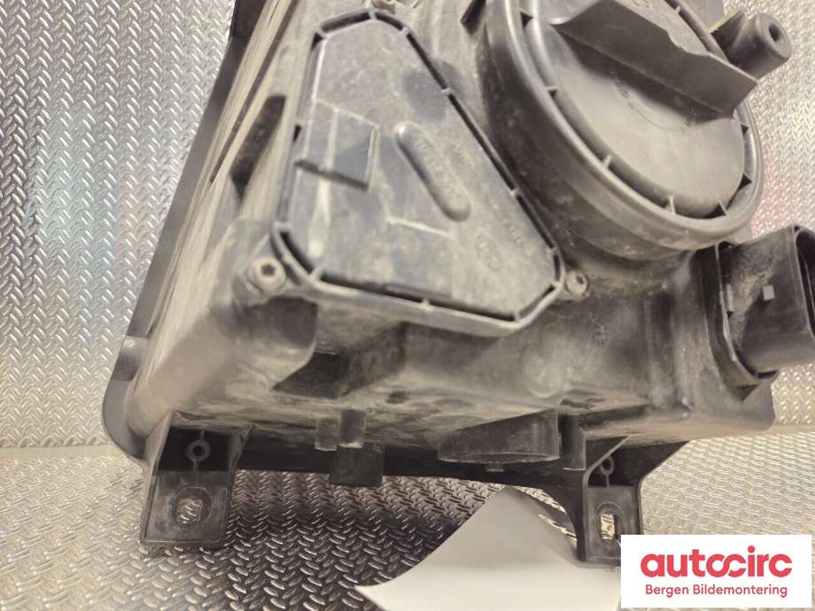 Frontlykt høyre halogen til VW Crafter 2006-2011 (Type I, Fase 1)  (VOLKSWAGEN|2E1 941 016|)
