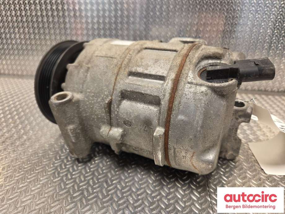 Aircondition kompressor til VW Crafter 2006-2011 (Type I, Fase 1)  (VOLKSWAGEN|2E0 820 803 D|2E0 820 803 G|)
