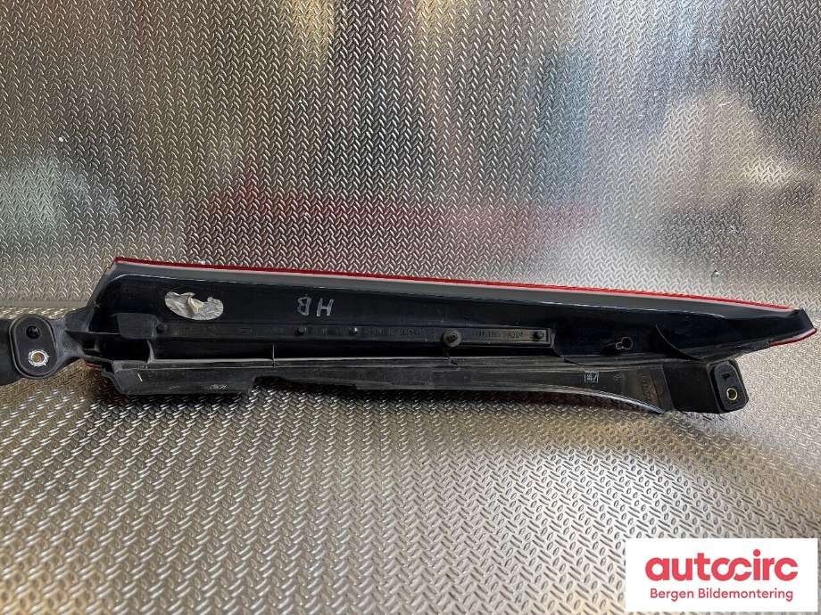 Baklykt høyre til Volvo XC90 2002-2006 (Type I, Fase 1)  (VOLVO|30678221|)