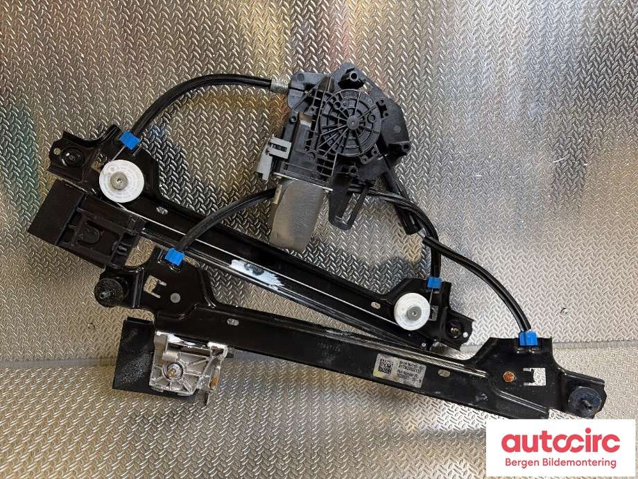 Ruteheis til Tesla Model X 2016-->> (TESLA|1028821-99-B|)