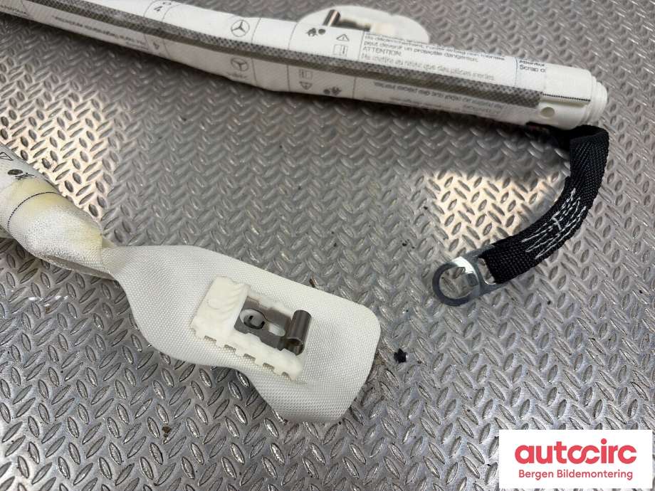 Airbag gardin høyre til Mercedes GLK 2008-2015 (X204) (X204) (MERCEDES|A 204 860 24 02|)