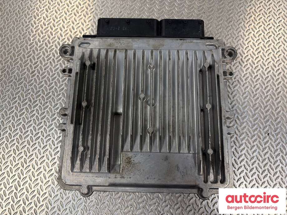 Styreenhet motor til Mercedes GLK 2008-2015 (X204) (X204) (MERCEDES|A 651 900 25 01|)