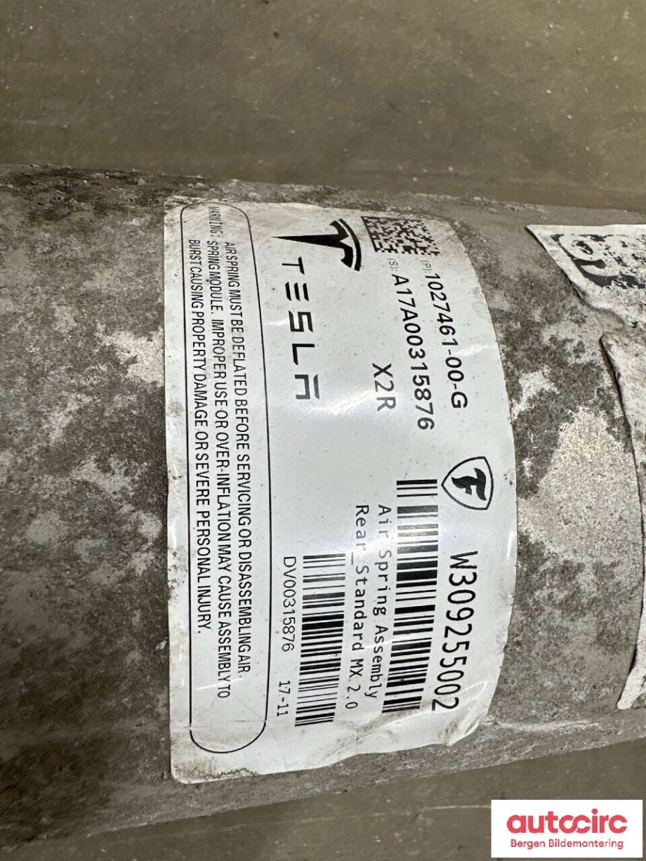 Diverse deler til Tesla Model X 2016-->>  (TESLA|1027461-00-G|)