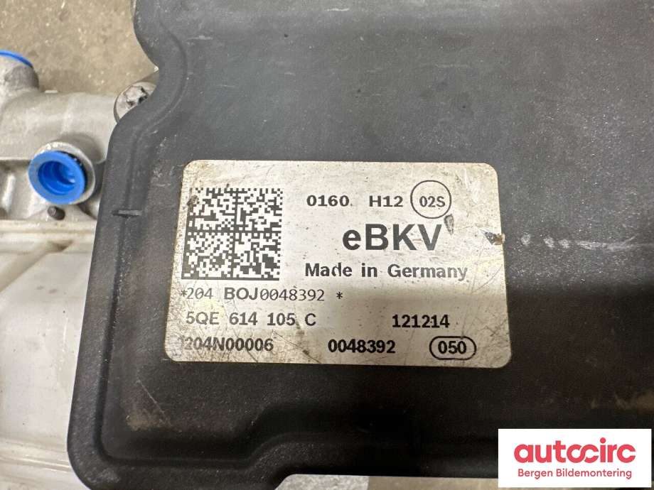 Bremsepumpe hoved til VW e-Golf 2014-2017 (Fase 1)  (VOLKSWAGEN|5QE 611 015 AQ|)