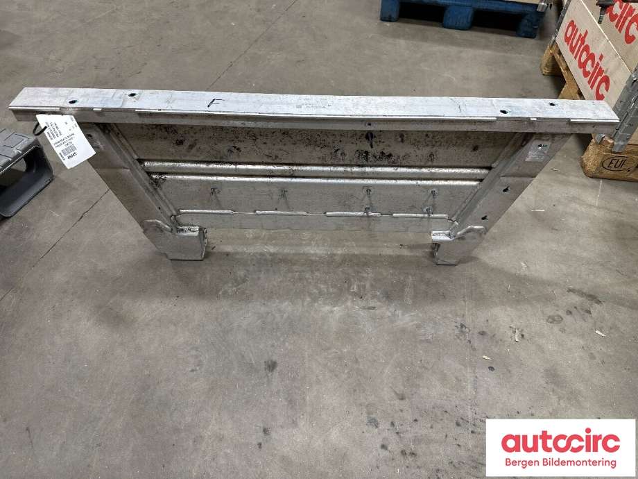 Frontplate nedre til Polestar 2 2020-->>  (POLESTAR|32329688|)