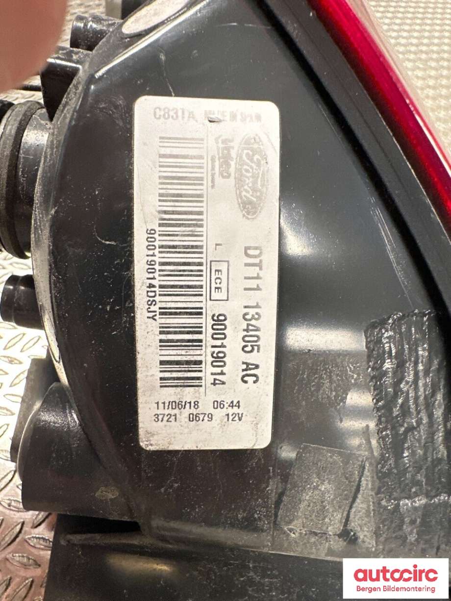 Baklykt venstre til Ford Transit Connect 2018-->> Type II, Fase 2  (FORD|2390056|DT11-13405-AD|)