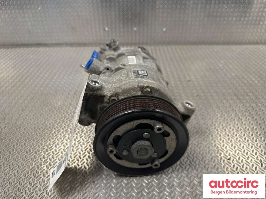 Aircondition kompressor til VW Golf VII 2012-2017 (Fase 1)  (VOLKSWAGEN|5Q0 820 803 F|5Q0 820 803 K|)