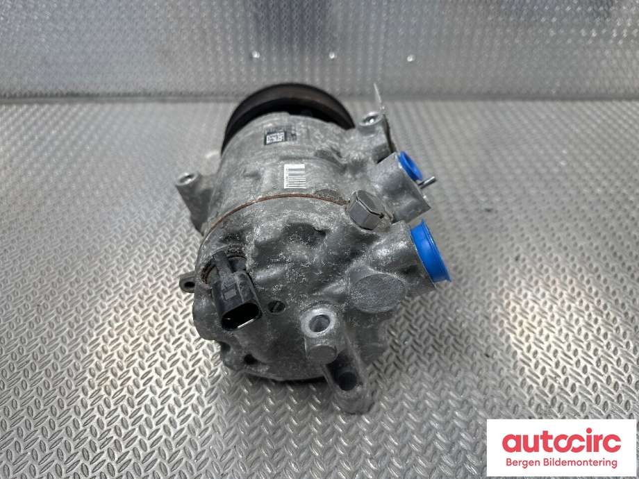 Aircondition kompressor til VW Golf VII 2012-2017 (Fase 1)  (VOLKSWAGEN|5Q0 820 803 F|5Q0 820 803 K|)