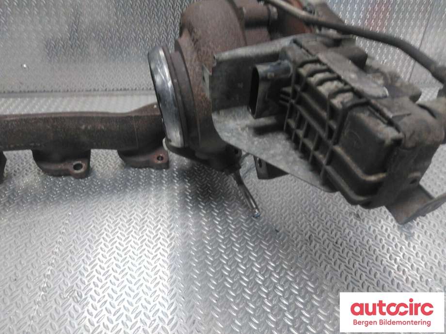 Turbo til Mercedes C-Klasse 2007-2011 (Fase 1) (W204) (W204) (MERCEDES|A 646 090 10 80|A 646 090 09 80)