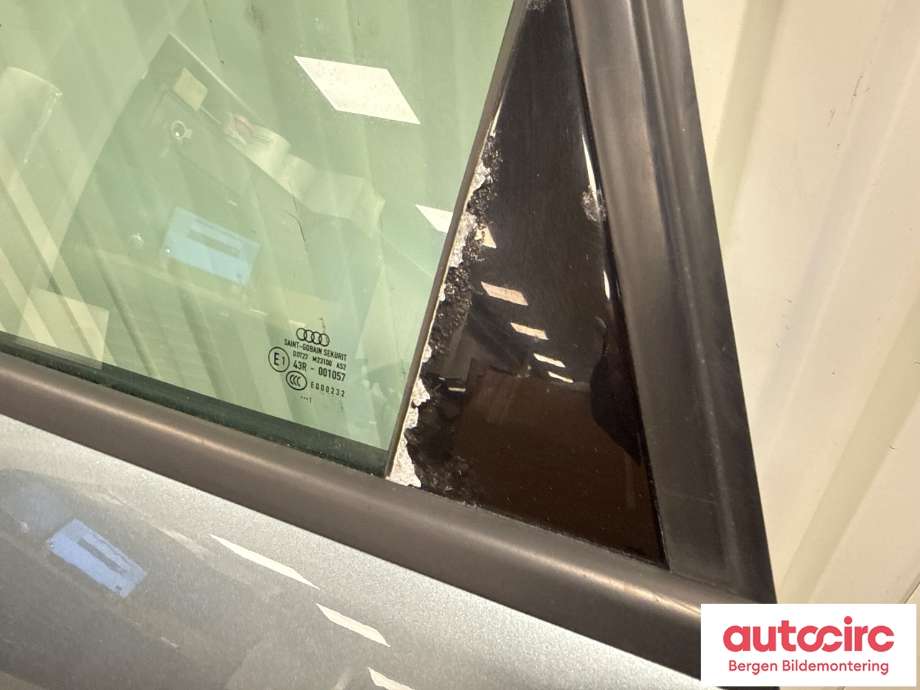 Dør venstre bak til Audi A3 2009-2012 (Type II, Fase 2)  (AUDI|8P4 833 051 A|)