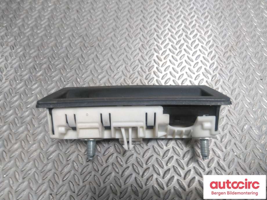 Bryter baklukeåpner til VW Golf, Plus/Cross 2005-2009 (Fase 1)  (5N0 827 566|5N0 827 566 B|)