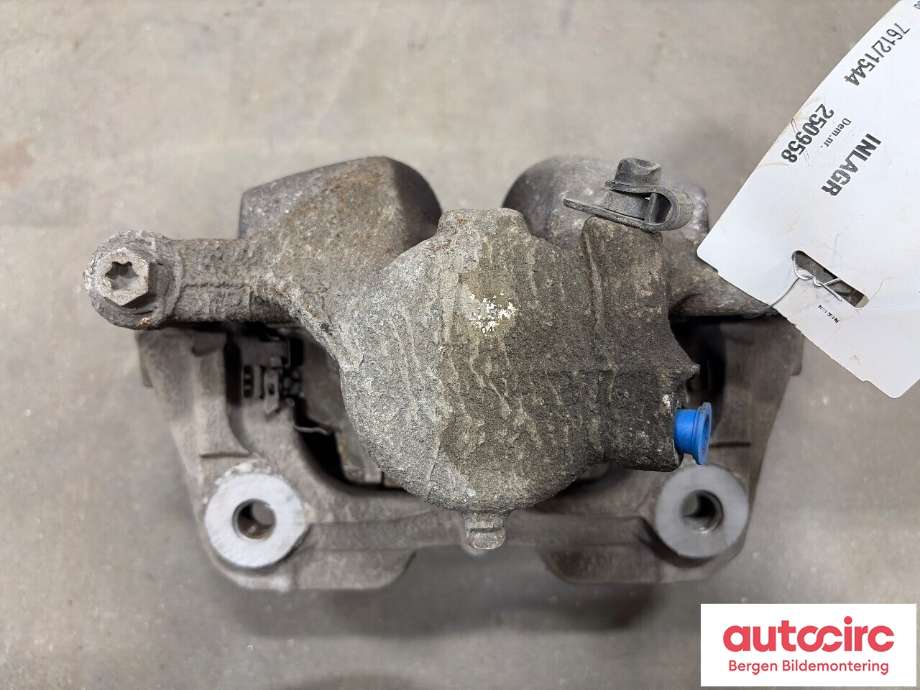 Bremsecaliper høyre foran til BMW X1 2022-->> (U11) (U11) (BMW|34 10 8 837 114|)