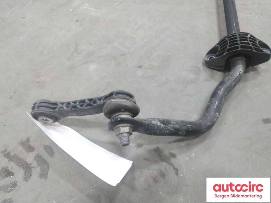 Stabilisatorstag bak til BMW X1 2022-->> (U11) (U11) (BMW|33 50 6 897 839|)