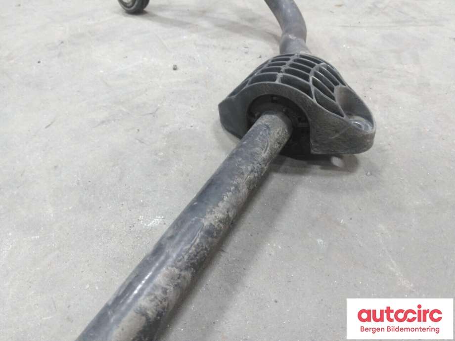 Stabilisatorstag bak til BMW X1 2022-->> (U11) (U11) (BMW|33 50 6 897 839|)
