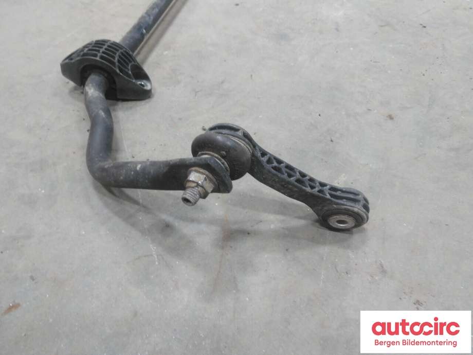 Stabilisatorstag bak til BMW X1 2022-->> (U11) (U11) (BMW|33 50 6 897 839|)