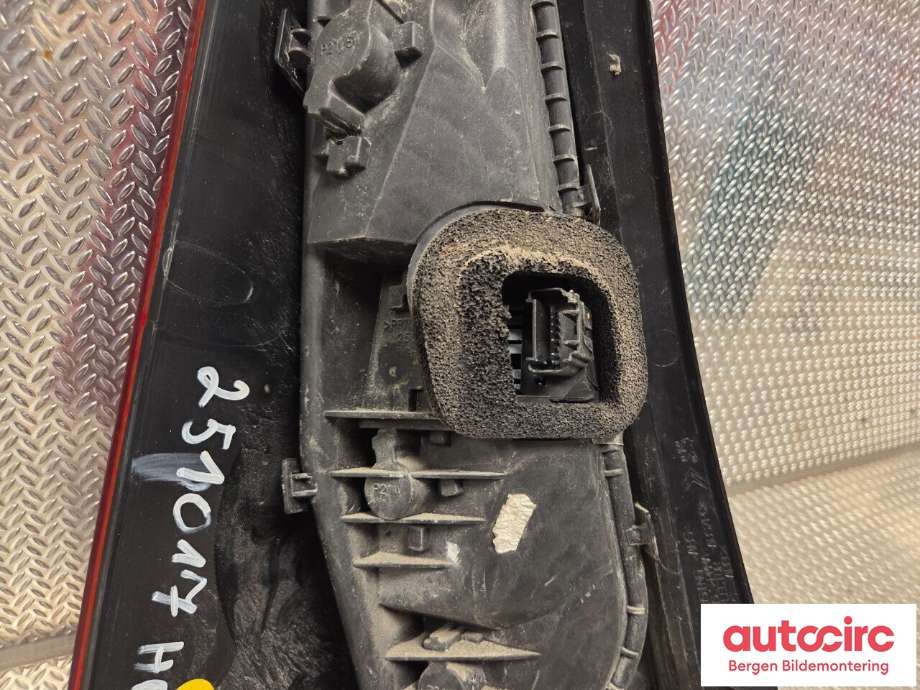 Baklykt høyre til Peugeot 107 2006-2014 (PEUGEOT|16 079 903 80|16 079 907 80|)
