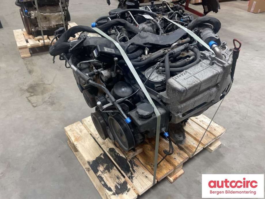 Motor diesel til Mercedes C-Klasse 2007-2011 (Fase 1) (W204) (W204) (MERCEDES||A 646 010 86 98 80)
