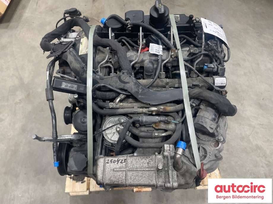 Motor diesel til Mercedes C-Klasse 2007-2011 (Fase 1) (W204) (W204) (MERCEDES||A 646 010 86 98 80)