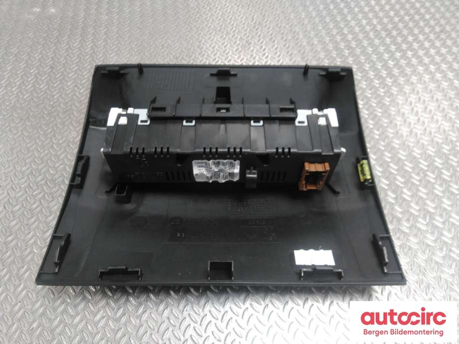 Multimedia display (MCU - Media Controller Unit) til Peugeot Partner 2008-2015 (Type II, Fase 1)  (PEUGEOT|98 033 996 80|98 218 517 80|)
