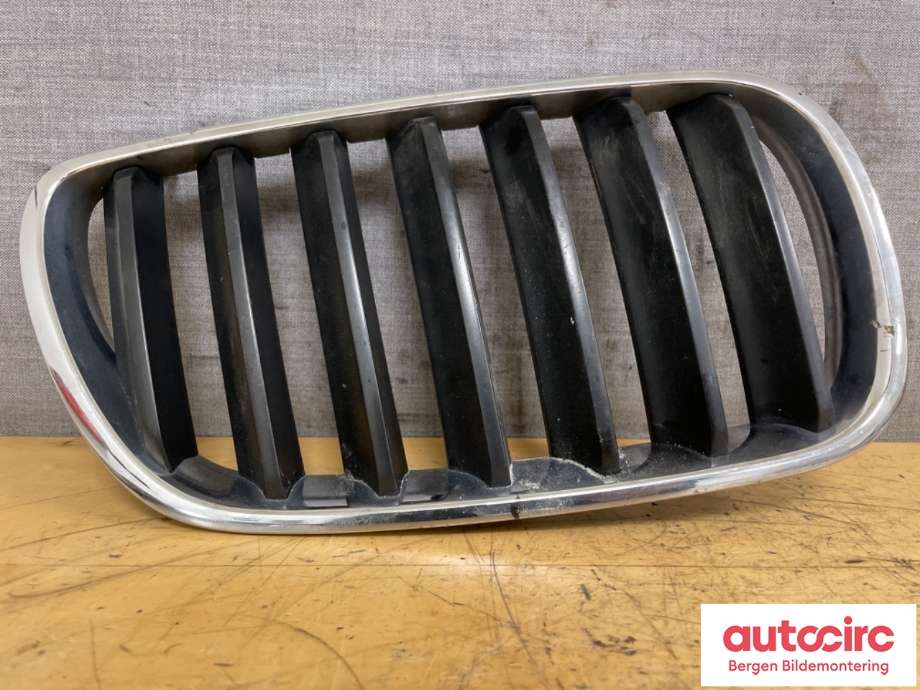 Grill høyre til BMW X3 2007-2010 (Fase 2) (E83) (E83) (BMW|51 11 3 420 088|)