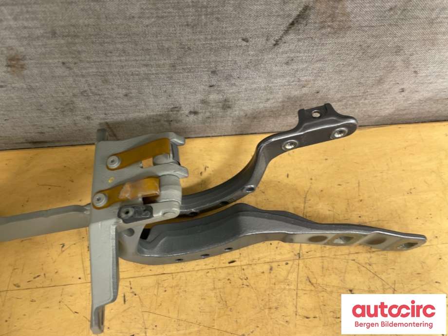 Hengsler til BMW 5-Serie 2010-2017 (F10/F11) (F10/F11) (BMW|41 62 7 206 641|7206630)