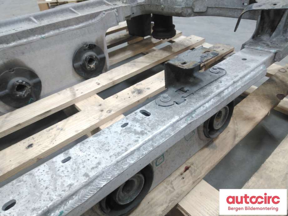 Travers bak til Ford Transit Connect 2018-->> Type II, Fase 2  (FORD|NK41-5K067-EC|2670502|)