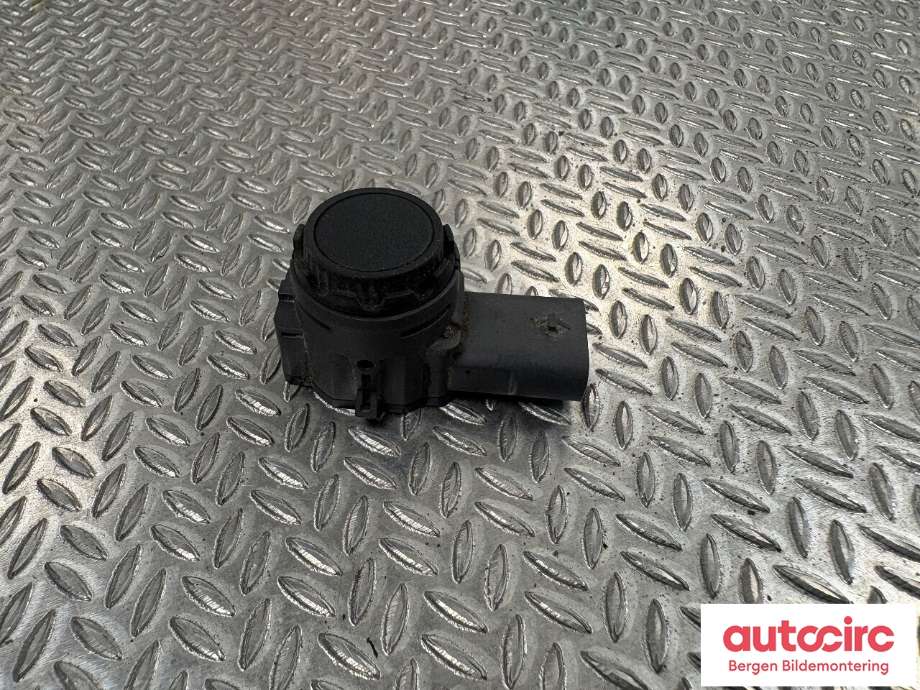 Parkeringssensor foran til Volvo XC40 2018-2024 (VOLVO|32271797|)