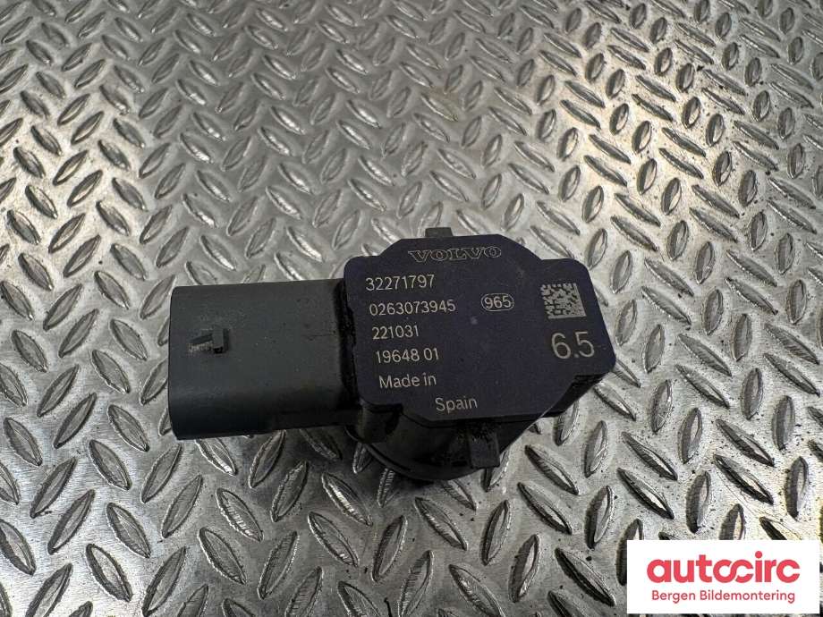 Parkeringssensor foran til Volvo XC40 2018-2024  (VOLVO|32271797|)
